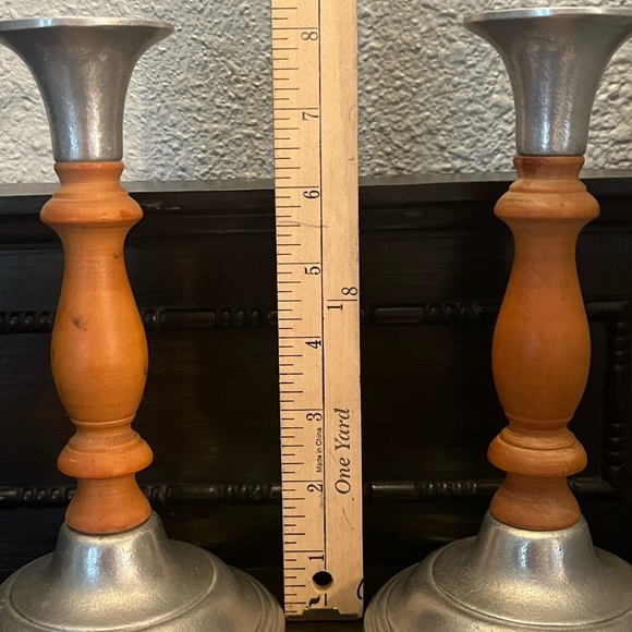 Vintage Wilton 1972 Metal and Wooden Candlesticks Set of 2 - Picture 5 of 12